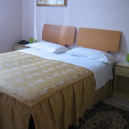 Hotel Paradiso